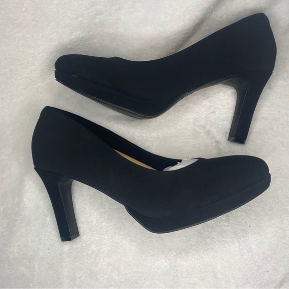 Dream Pairs Black Suede Pumps size 8 - Picture 3 of 9
